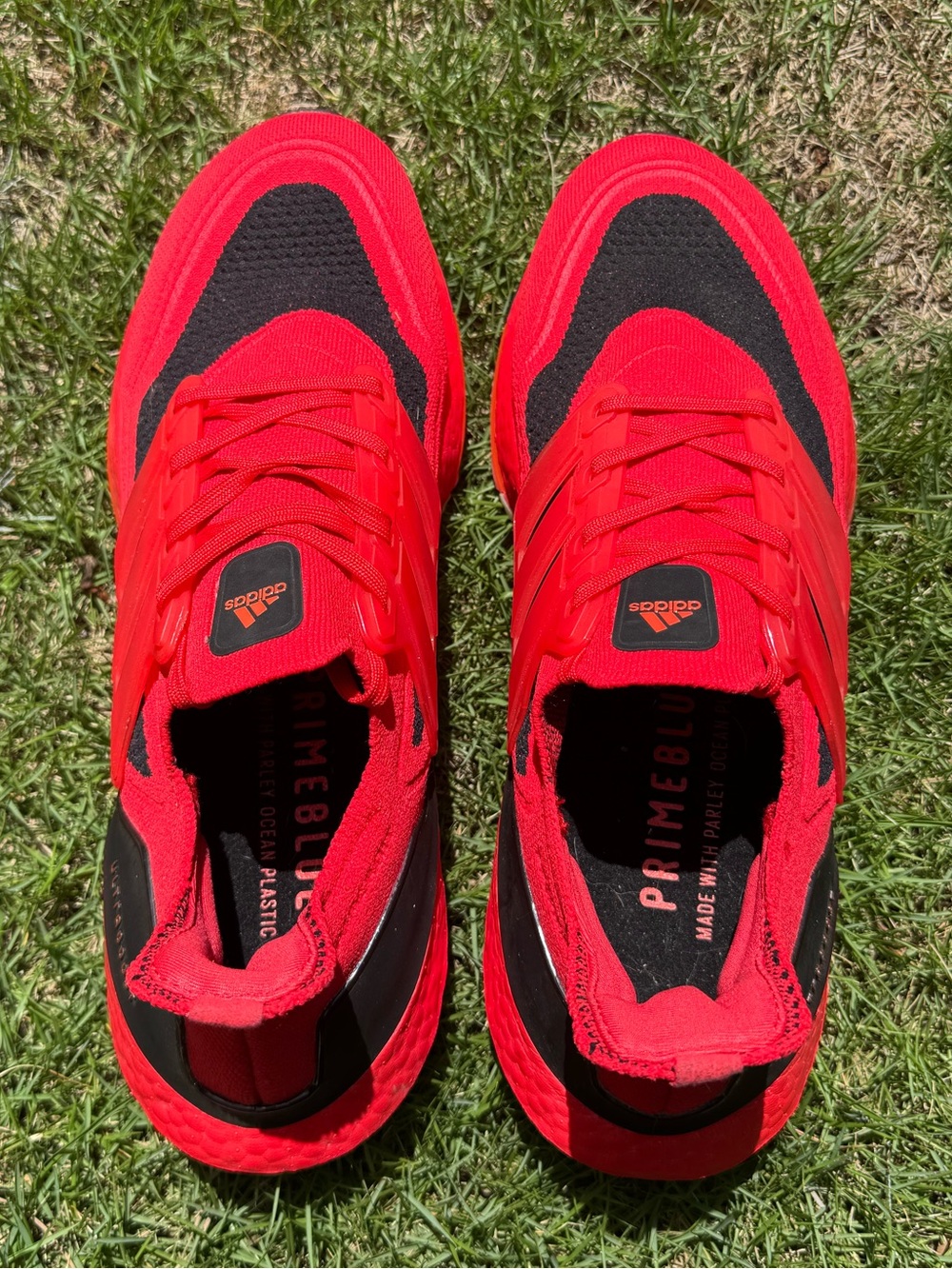 Like new 11.5 Ultraboost 21 Adidas running shoes vivid red - Picture 4 of 10